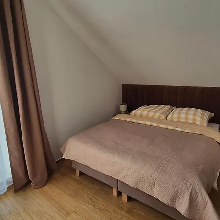 Apartamento Intermo Górna 7